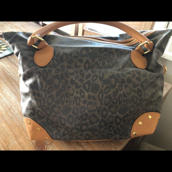 Loungefly hello kitty bag cheetah - Picture 7 of 7
